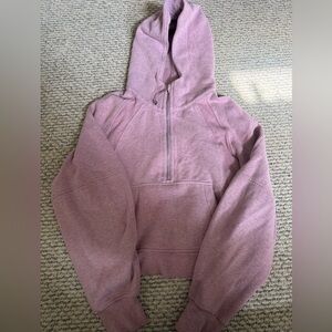 LuLulemon crop scuba